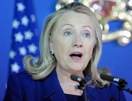 Hillary Clinton'ı şaşkına çevirdiler